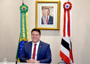 Vice-governador Felipe Camarão tem título de cidadão ribamarense aprovado pela Câmara de São José de Ribamar