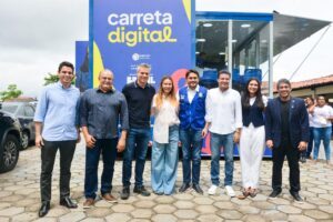Escolas da rede estadual recebem o programa Carreta Digital para capacitação profissional