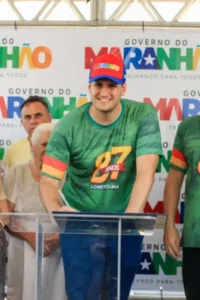 Secretário Orleans prestigia aniversário de Loreto realizando entregas e assinatura de de novos investimentos