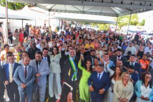 Fred Campos toma posse como prefeito de Paço do Lumiar em cerimônia emocionante