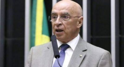 Líder do PDT, critica o governo Lula por tratamento dado a Lupi e ameaça com debandada