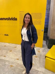 Maranhense lança obra sobre fábricas de tecidos na Bienal do Livro no RJ