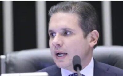 Câmara aprova regime de urgência para derrubar alta do IOF