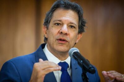 Governo arrecada R$ 2,2 bilhões com outorgas de casas de apostas