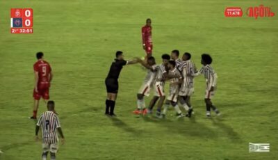 Cenas lamentáveis no futebol maranhense: árbitro empurra jogador e torcedor é conduzido a delegacia após palavras racistas