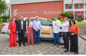 Juscelino Filho participa da entrega de computadores para Conselhos Tutelares