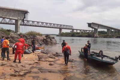Sobe para 12 o número de mortos após queda de ponte no rio Tocantins; cinco seguem desaparecidos