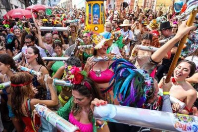 “Carnaval de Braide vira escândalo nacional! Superfaturamento milionário estoura em Brasília” Até Brasília já comenta o caso: shows superfaturados em São Luís colocam prefeito no olho do furacão
