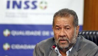 Veja Agora: Após fraude no INSS, Lupi pede demissão do Ministério da Previdência
