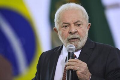 Lula cobra equipe de cerimonial ao vivo: “Cadê as coisas que eu ia entregar? Não tem?”
