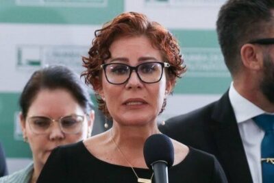 Alexandre de Moraes decreta prisão preventiva de Zambelli após fuga do país