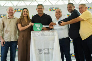 Pedro do Rosário recebe trator agrícola fruto de emenda da senadora Ana Paula Lobato