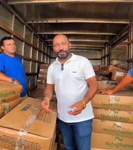 Prefeito heliezer do Povo realizar distribuição de peixes da semana Santa em Peri-Mirim