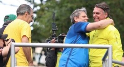 Tarcísio segue campanha e ignora “prisão” de Bolsonaro, que aciona Malafaia: “urubus se articulando”