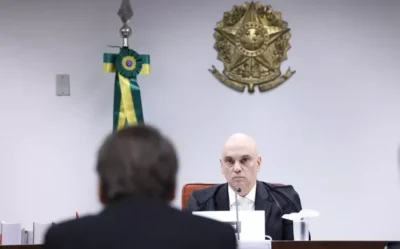 Bolsonaro diz não ter provas de acusação contra ministros e pede desculpas a Moraes