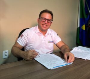 Prefeito Leo do Banco conseguiu na justiça a retomada do programa Minha Casa Minha Vida e viabilizou 71 novas moradias para Jatobá
