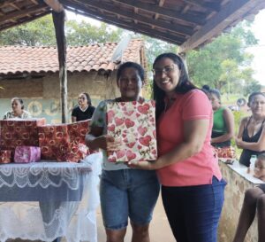 Vereadora Verônica Cardoso Celebra o Dia das Mães com Homenagem Especial no Povoado Santo Antônio