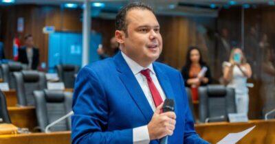 Em evento alusivo ao Dia da Mulher, Assembleia é criticada por manter deputado preso por agredir esposa