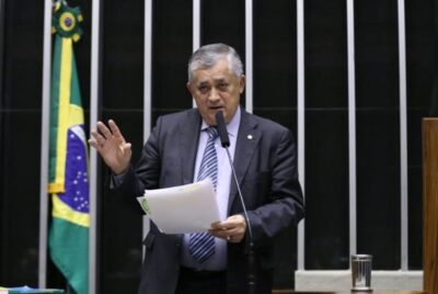 Tinha que ser o capitão do dinheiro na cueca!!! Deputado petista compartilha vídeo antigo como se fosse de protesto contra anistia