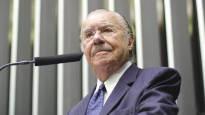 Sarney homenageado pela volta da democracia na Fiema, que teve a sua carta sindical cassada