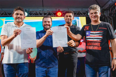 Juscelino participa de lançamento de obras em Trizidela do Vale