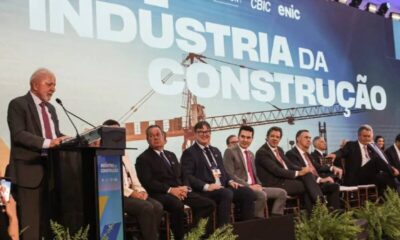 A empresários, Lula diz que “estamos enxugando gelo” no enfrentamento ao déficit habitacional