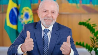 “Lula está bem e conversa normalmente”, diz médico sobre cirurgia