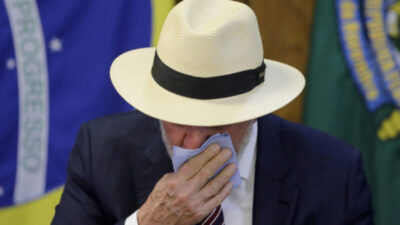 Minguando!!! 50% desaprovam e 38% aprovam o governo Lula, diz pesquisa… No Nordeste despencou!!!