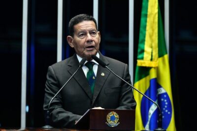 Mourão critica ida de Lula à Rússia para comemorar fim da Segunda Guerra e esquecer Brasil