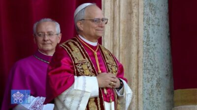 Leão XIV diz que Igreja deve sempre buscar a paz, a caridade e estar próxima dos que mais sofrem