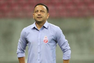 Imperatriz troca de técnico e anuncia retorno de Paulinho Kobayash