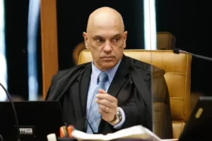 Alexandre de Moraes absolve morador de rua acusado de envolvimento nos atos golpistas de 8 de janeiro