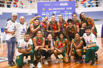 Sampaio vence nervosismo e bate Cerrado na estreia da LBF
