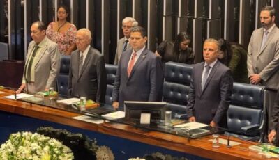 Senado faz sessão com Sarney celebrando os 40 anos da redemocratização do país
