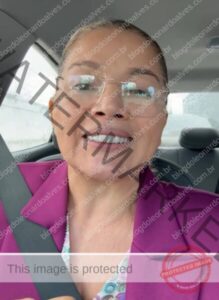Mical Damasceno faz alerta aos evangélicos sobre “encenação fotográfica e teatro” de Felipe Camarão ajoelhado em gabinete de pastor