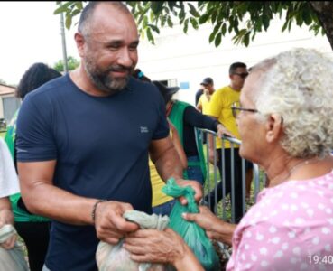 Um Gesto de Amor: Começando pelo bairro Trizidela, Prefeitura de Bacabal garante pescado na Semana Santa