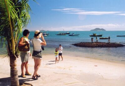 Turismo nacional bate recorde histórico e fatura R$ 207 bilhões em 2024, segundo Fecomércio-SP