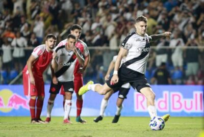 Vasco vence com facilidade e segue para próxima fase da Copa do Brasil