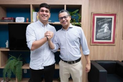 Tiago Fernandes parte pra cima de Carlos Lula