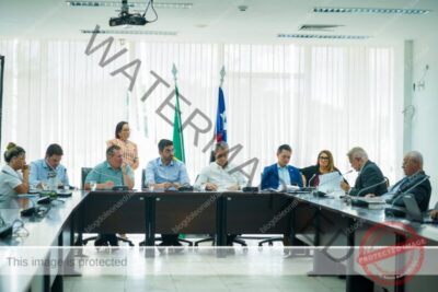 CCJ aprova MP que concede reajuste de 7% nos salários dos professores da rede estadual