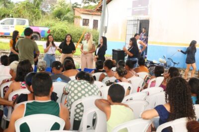 Paço do Lumiar: Primeira-dama Maedja Campos realiza entrega de Cestas Verdes no CRAS do Residencial Morada do Bosque.