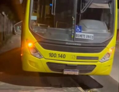Mulher se joga de ônibus em movimento para fugir de assalto em São Luís