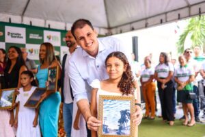 Orleans Brandão leva investimentos e entrega benefícios no aniversário de 134 anos de Colinas