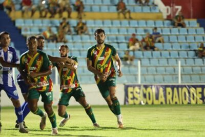 Sampaio empata com o Tuntum e assume a liderança do Maranhense