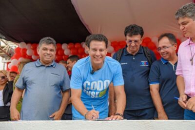 Na comemoração dos 129 anos de Codó, Camarão comemora a construção de mil unidades do Minha Casa, Minha Vida