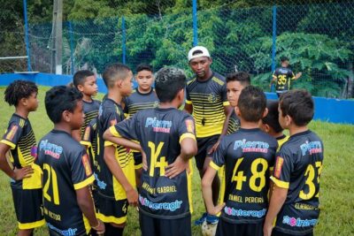 Projeto desenvolvido em Penalva aposta em atividades esportivas para melhorar rendimento escolar de crianças e adolescentes