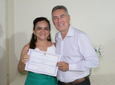 Primeira-dama de Viana divulga nota de esclarecimento e derruba mais uma notícia falsa contra gestão de Carrinho