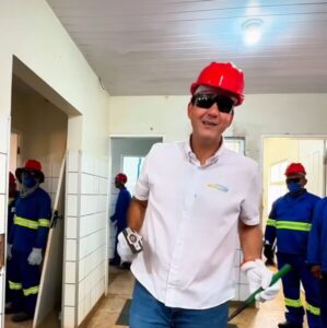 Reportagem da Uol destaca que crise entre aliados de Dino e Brandão no Maranhão tem favorecido Eduardo Braide