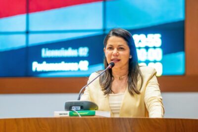 Deputada Solange Almeida repercute denúncia sobre uso de recursos públicos em esquema de fake news em Santa Inês