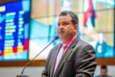 Adelmo Soares destaca investimentos do Governo e pede coerência à oposição